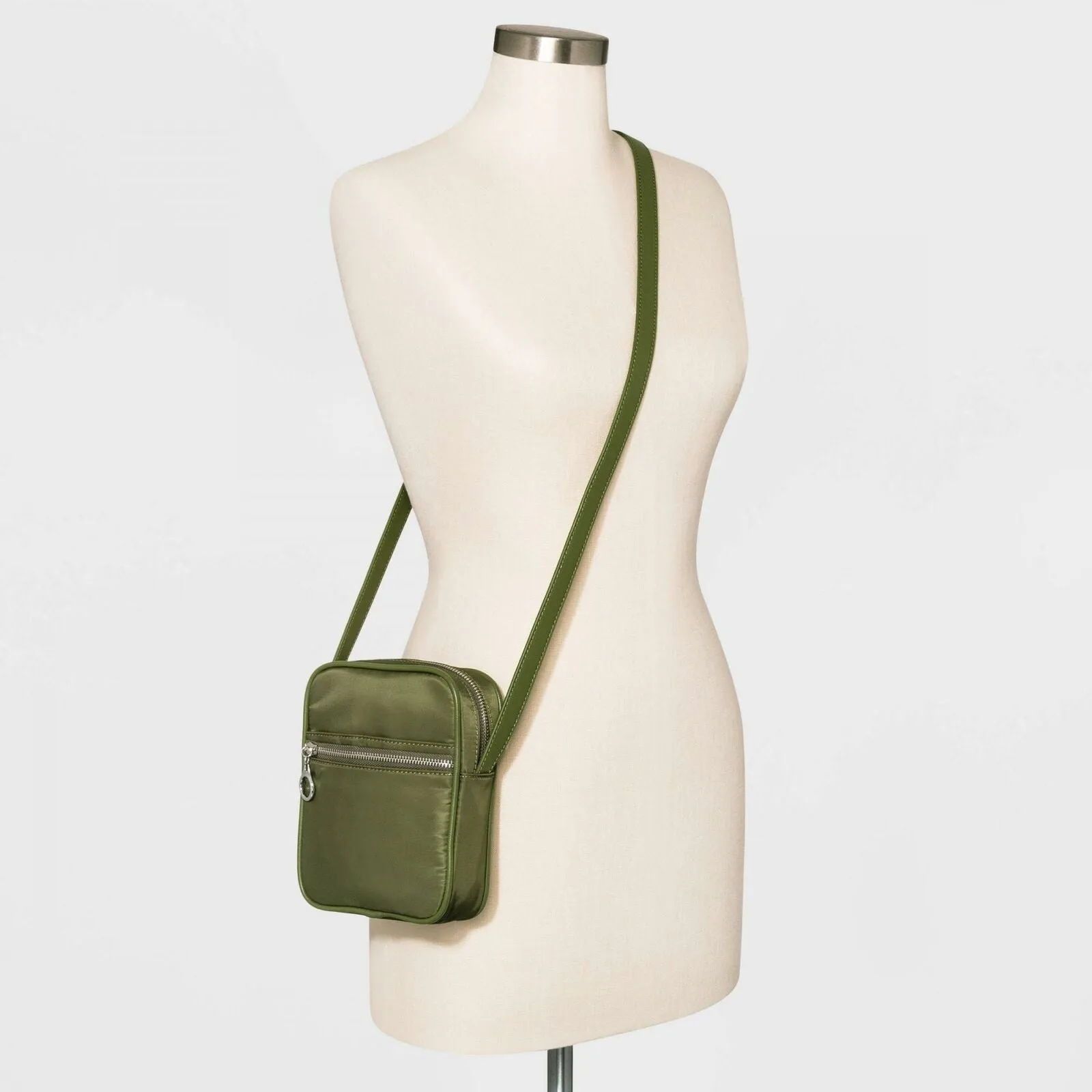 Wild Fable Women's Zip Closure Crossbody Bag